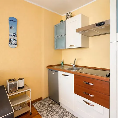 Hostdomus - Center Appartement *