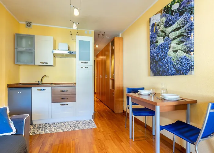 Hostdomus - Center *